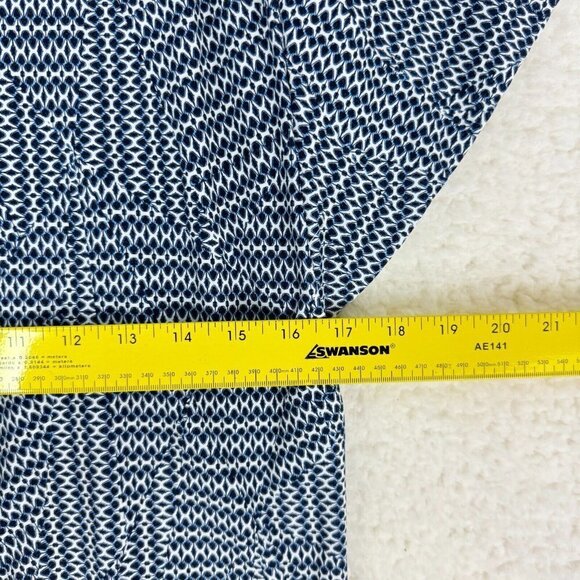 Chico's Women's Blue White Geometric V-Neck Flutter-Sleeve Shirt Size Medium - Picture 5 of 10